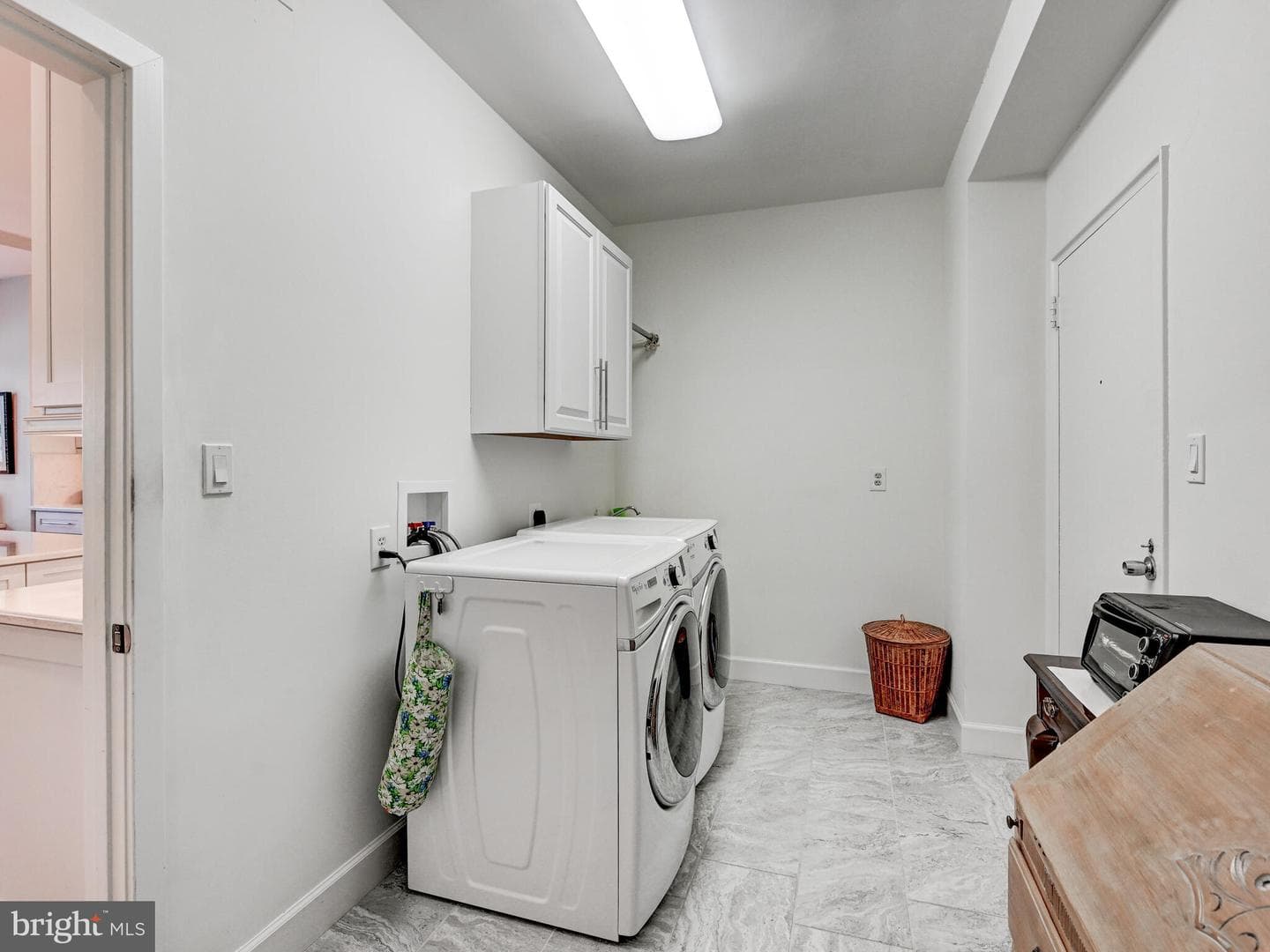 11 Slade Avenue #410 photo 23