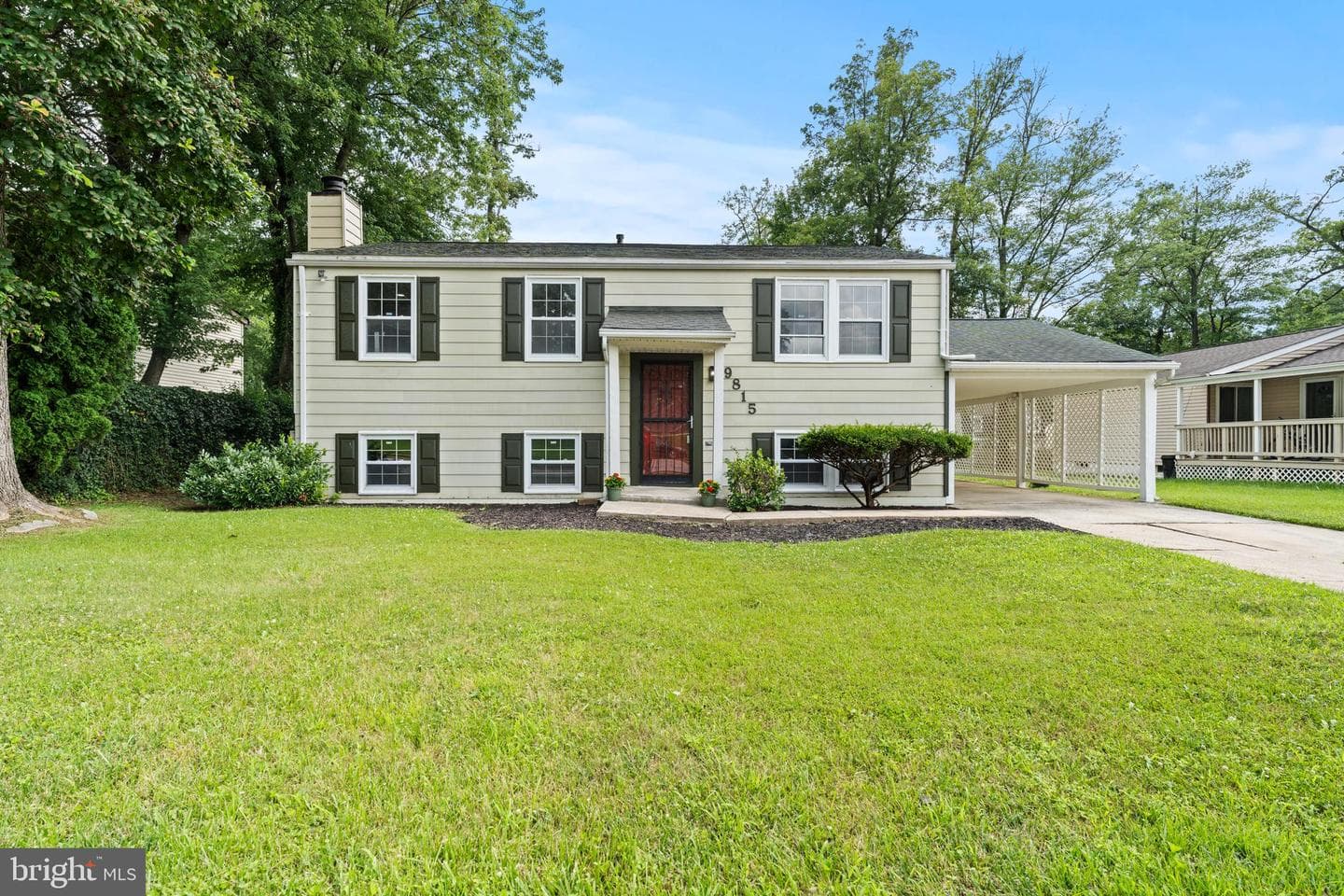 9815 Winands Road photo 30