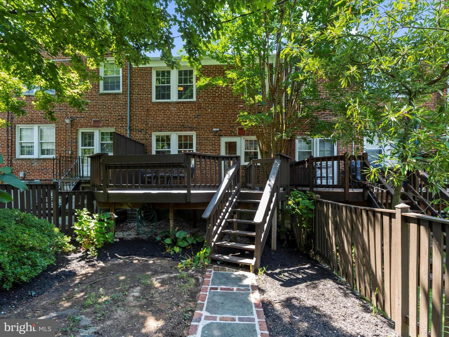 218 Blenheim Road photo 27