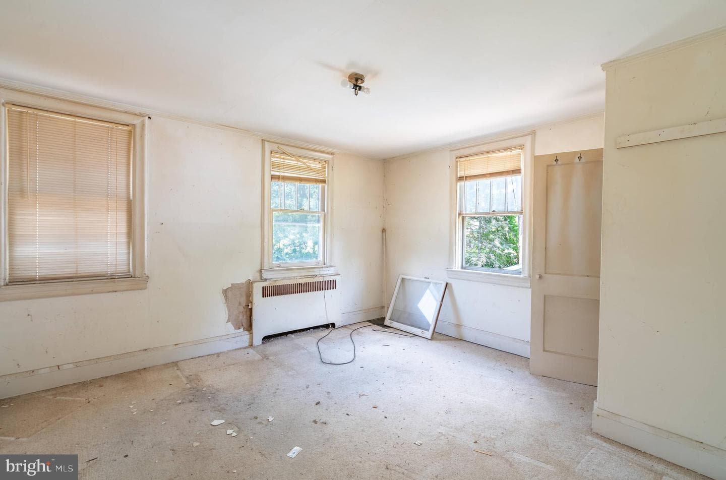 227 Clarendon Avenue photo 12