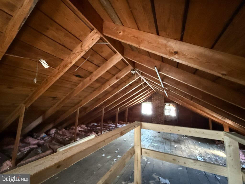 227 Clarendon Avenue photo 17