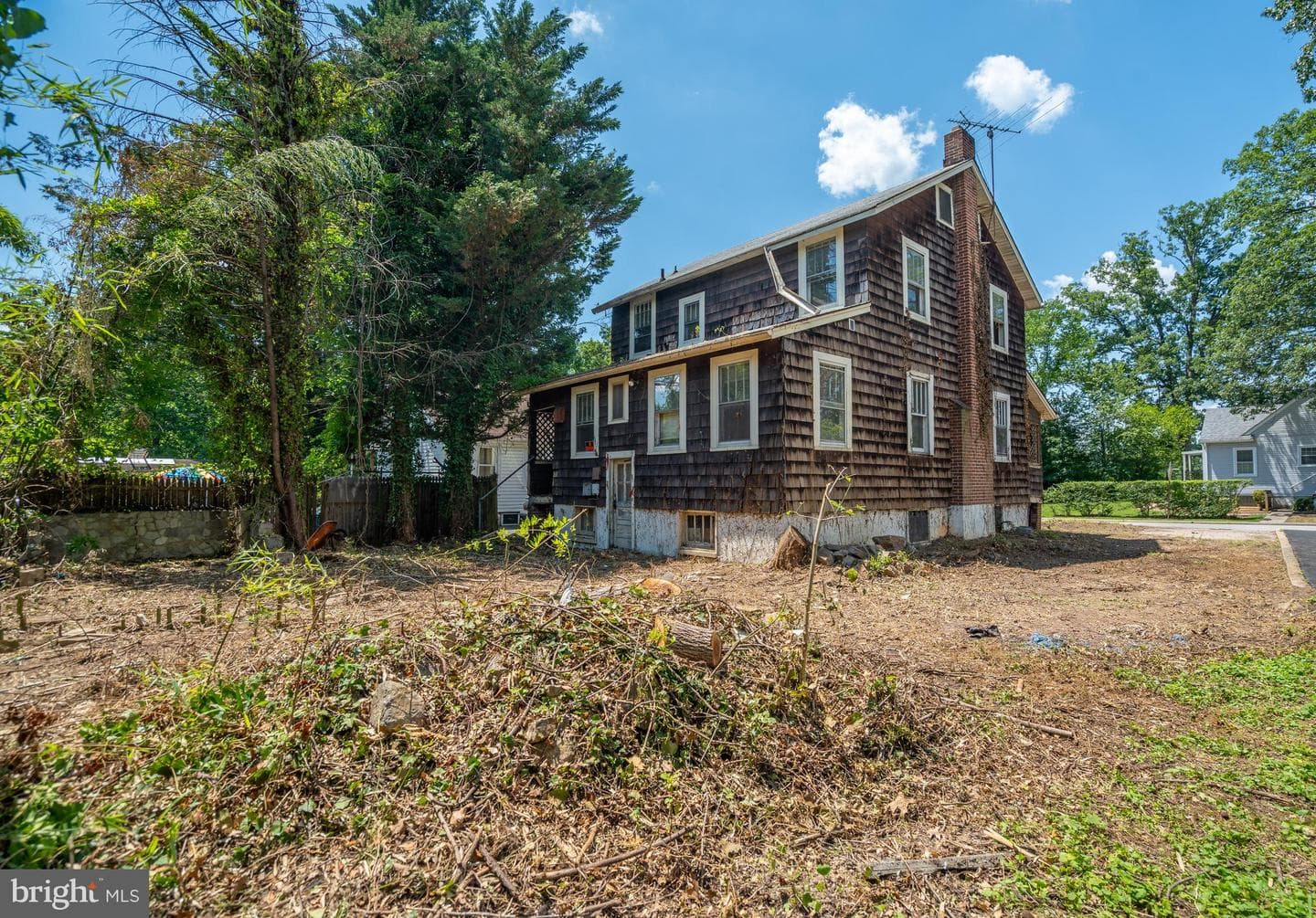 227 Clarendon Avenue photo 3
