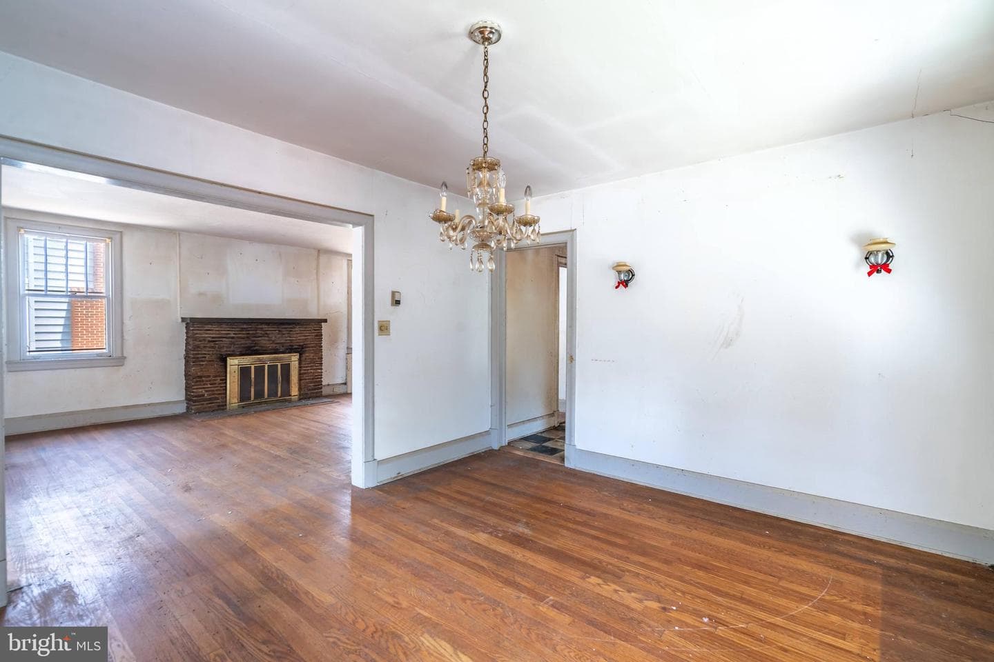 227 Clarendon Avenue photo 6