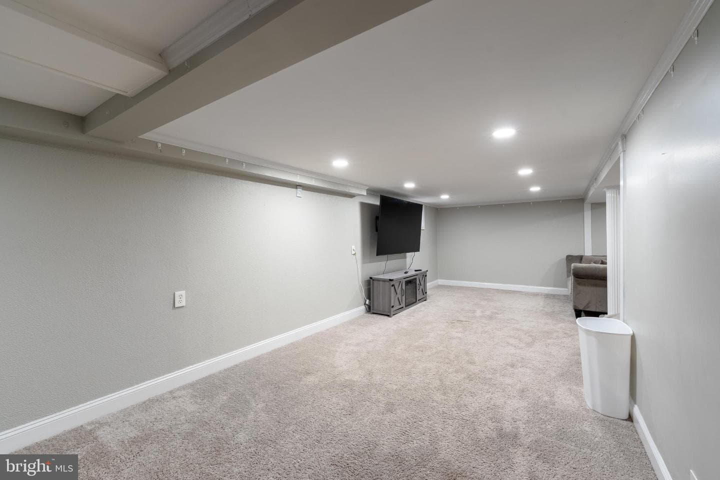 2519 Wycliffe Road photo 13