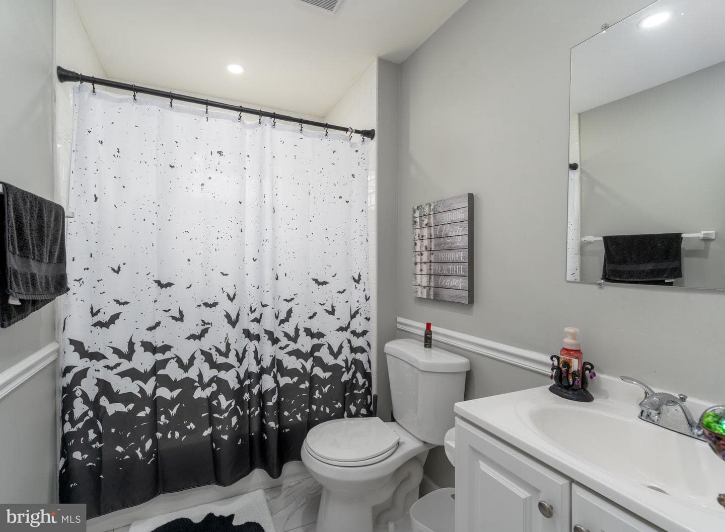 2519 Wycliffe Road photo 23