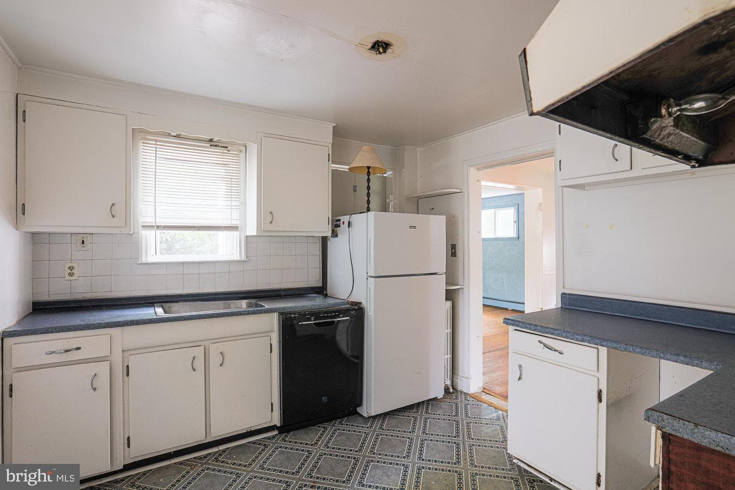 5520 Thomas Avenue photo 19