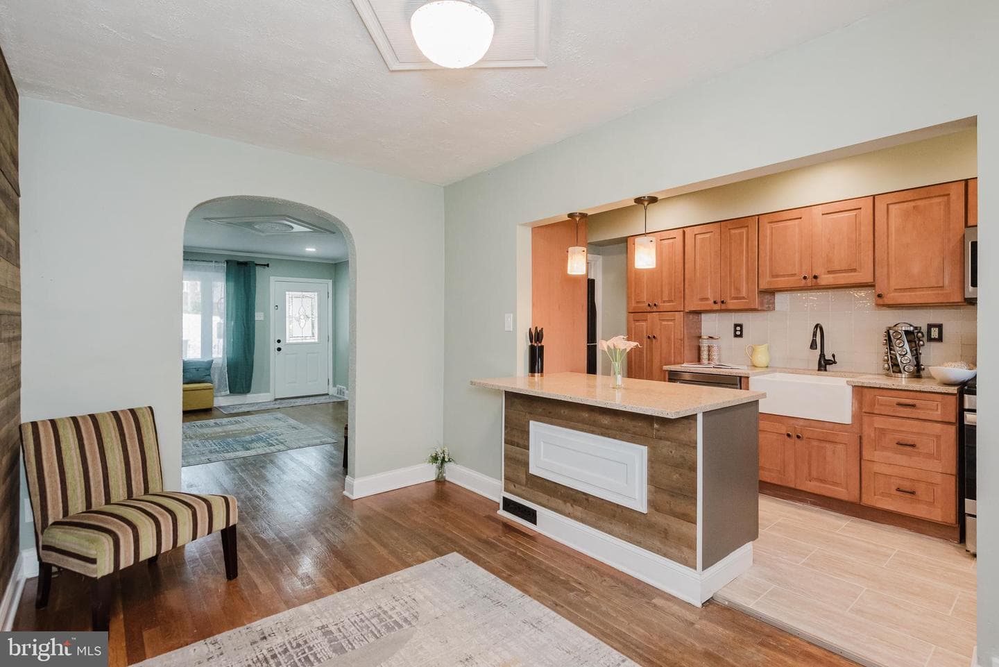 570 47th Street photo 10
