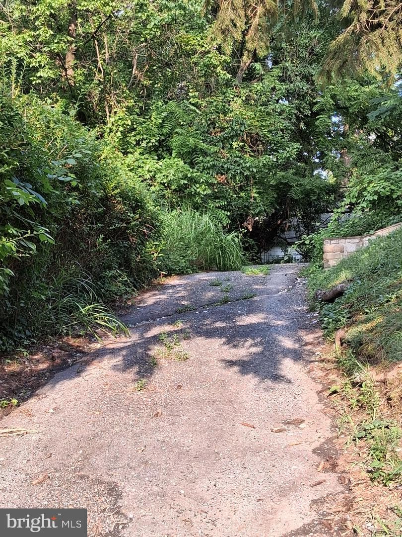 7725 York Road photo 10