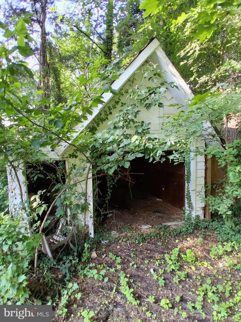7725 York Road photo 4