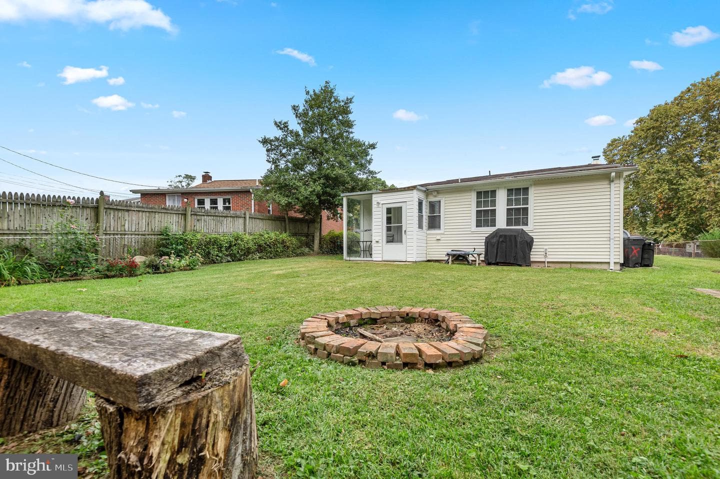 111 Compass Road photo 31