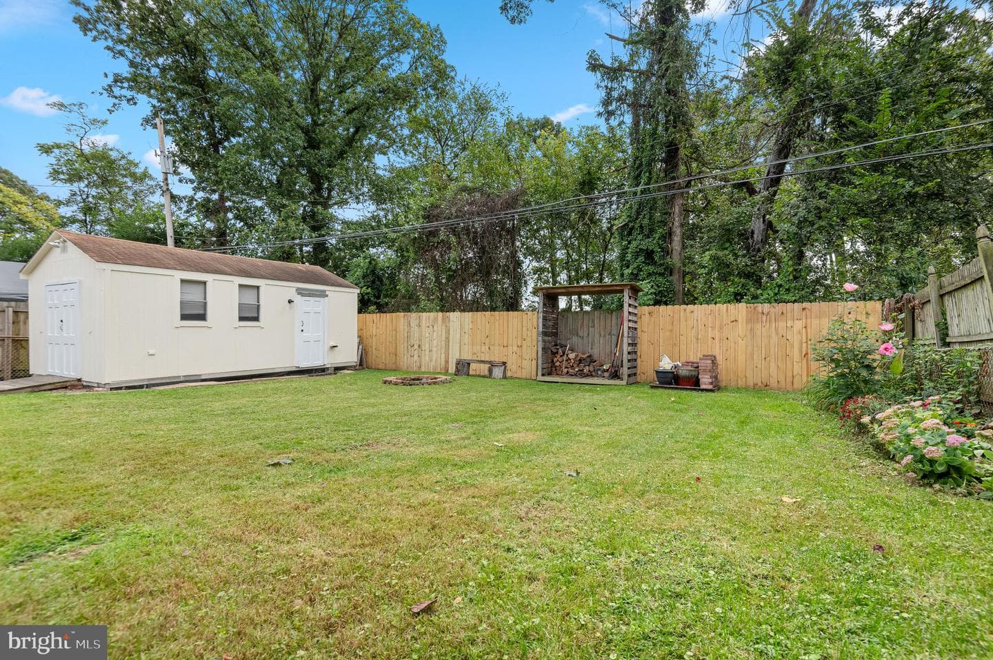 111 Compass Road photo 35