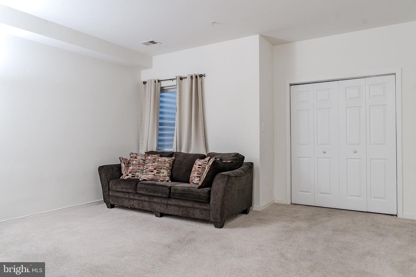 6276 McKay Circle photo 6