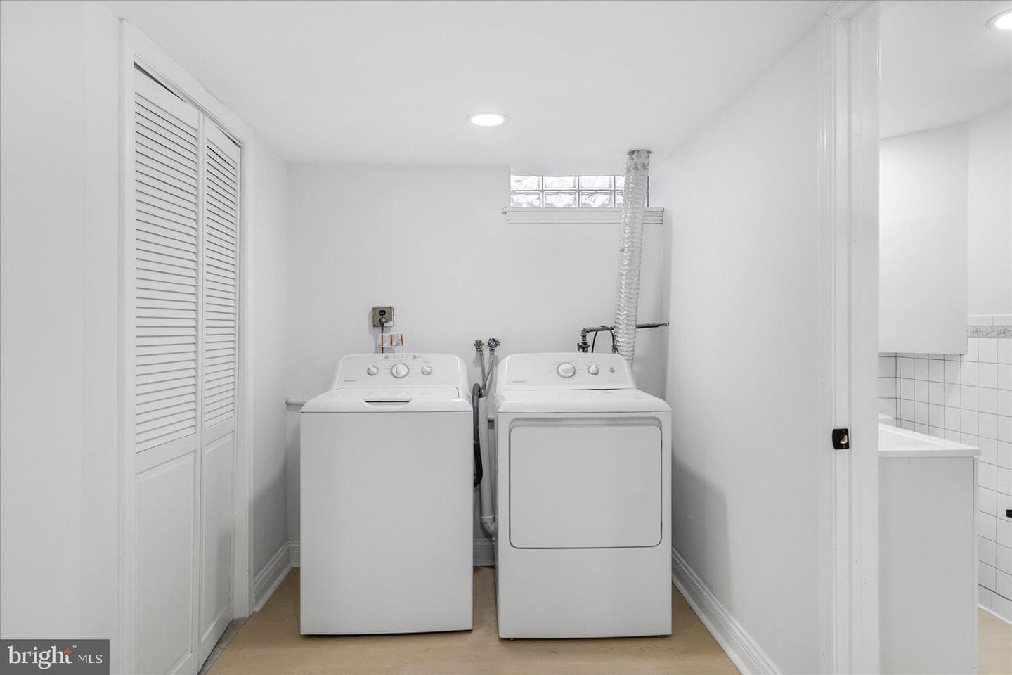 965 Dalton Avenue photo 34