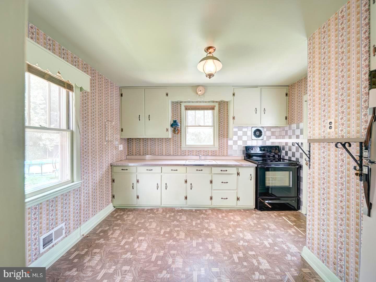 6505 Beechwood Road photo 13