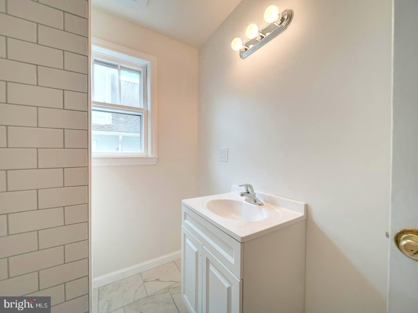 6505 Beechwood Road photo 22