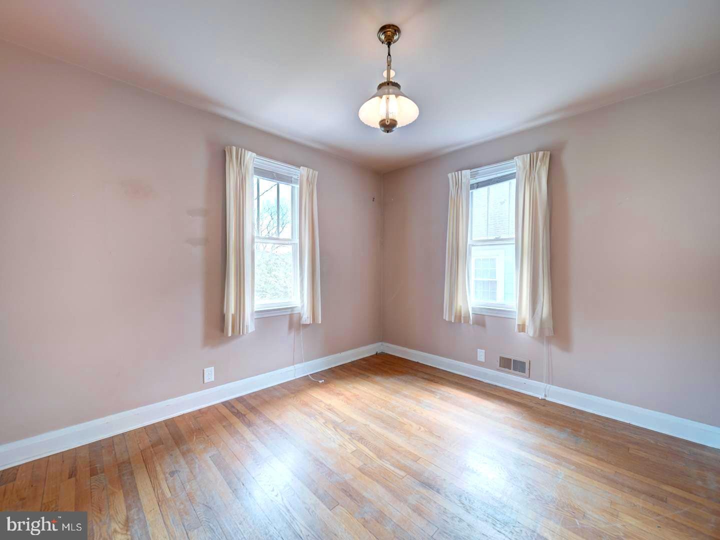 6505 Beechwood Road photo 25