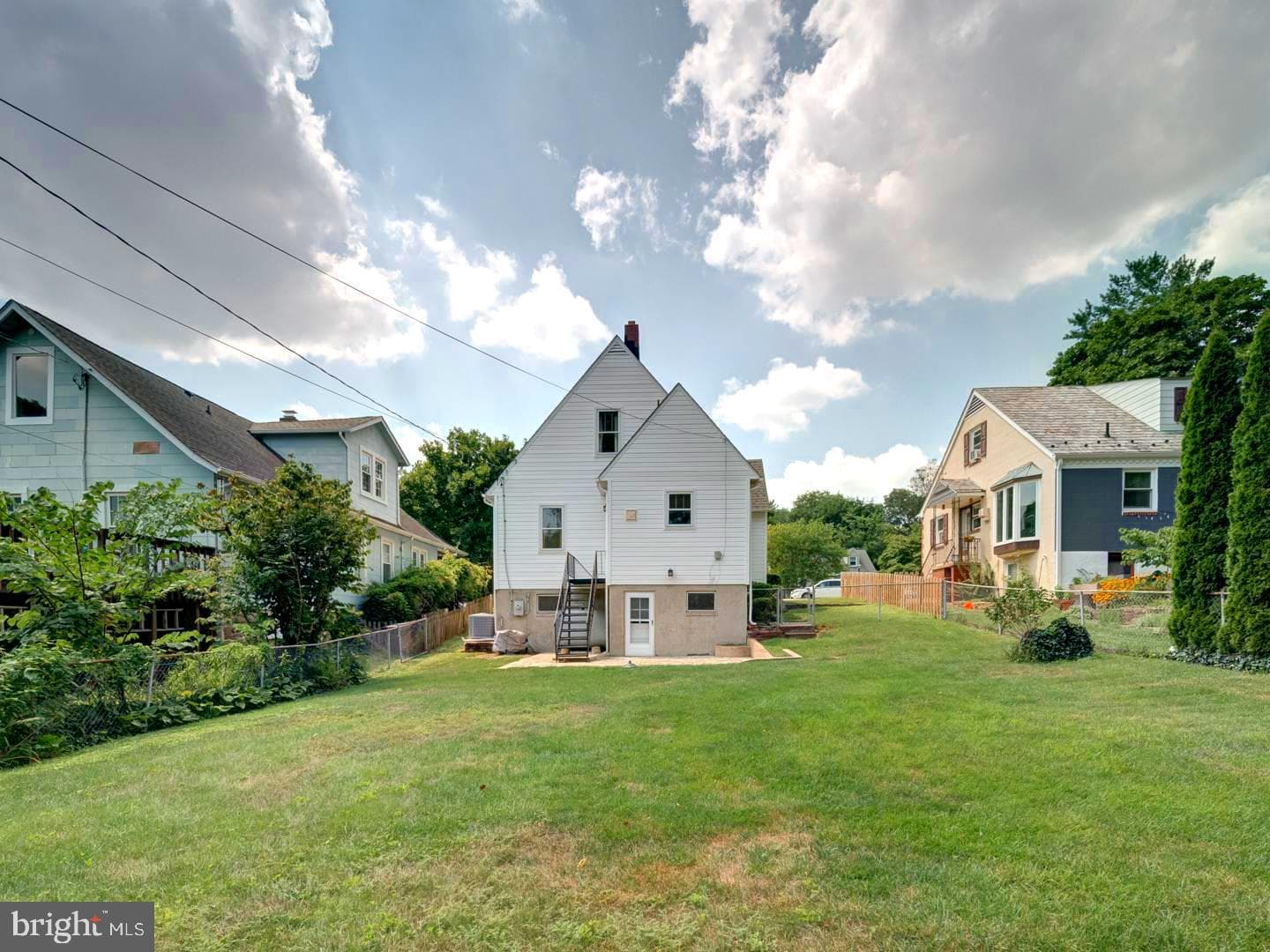 6505 Beechwood Road photo 44