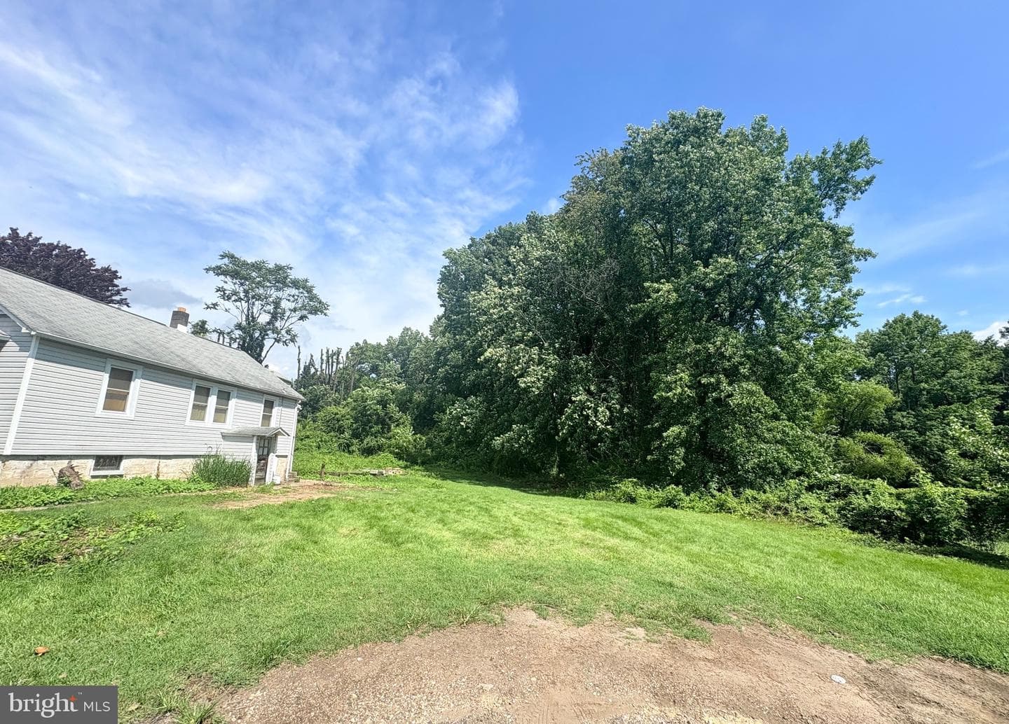 7501 Riddle Avenue photo 3