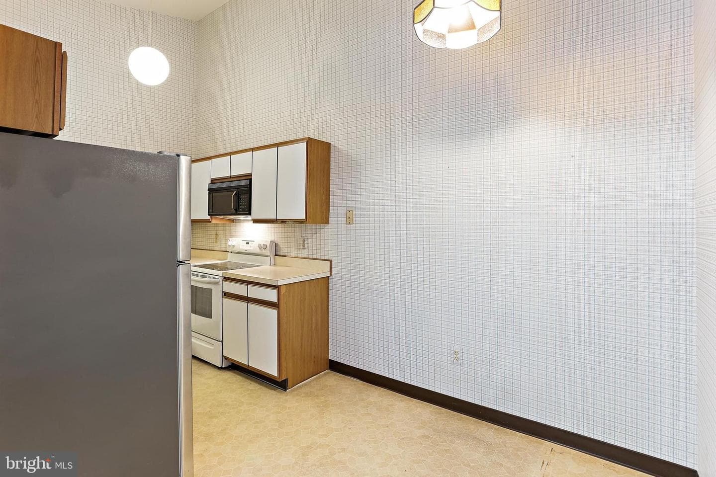 1 Ginford Place #303 photo 15