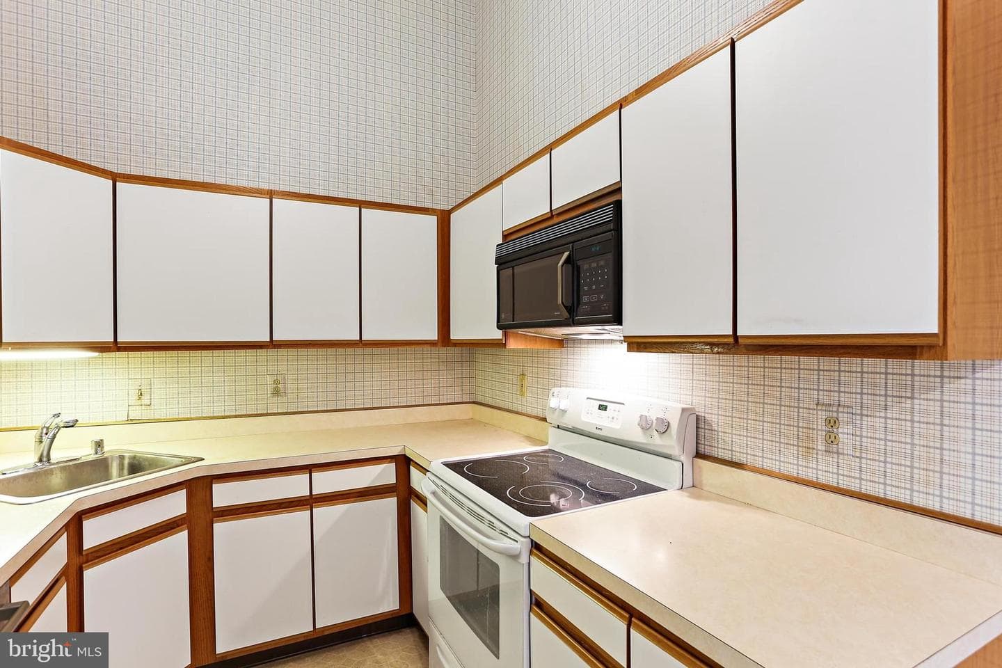 1 Ginford Place #303 photo 16