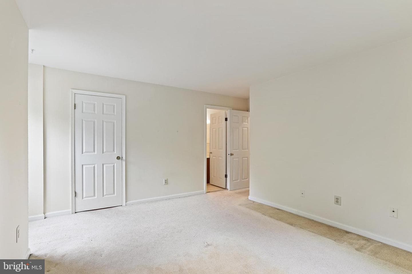 1 Ginford Place #303 photo 21