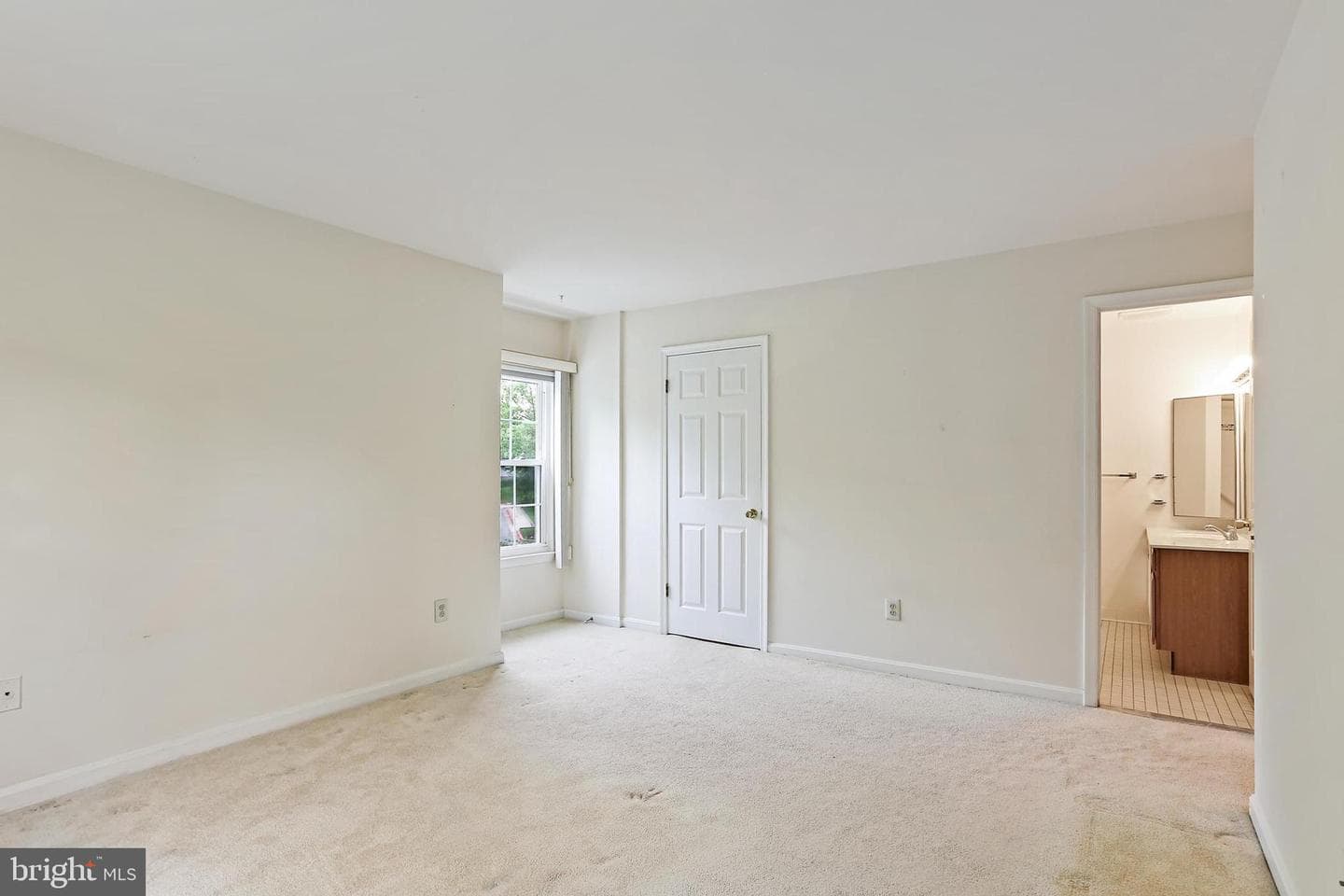 1 Ginford Place #303 photo 22