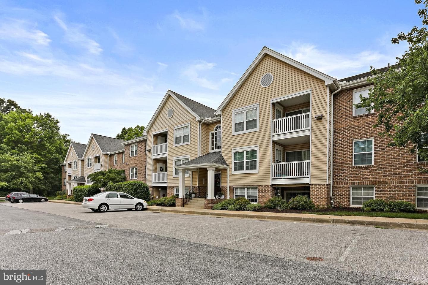 1 Ginford Place #303 photo 28