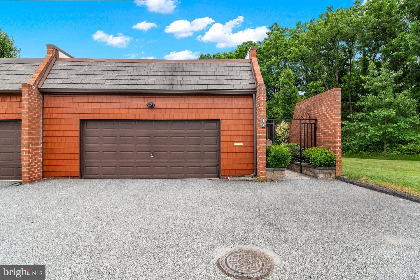 19 Coldwater Court photo 2