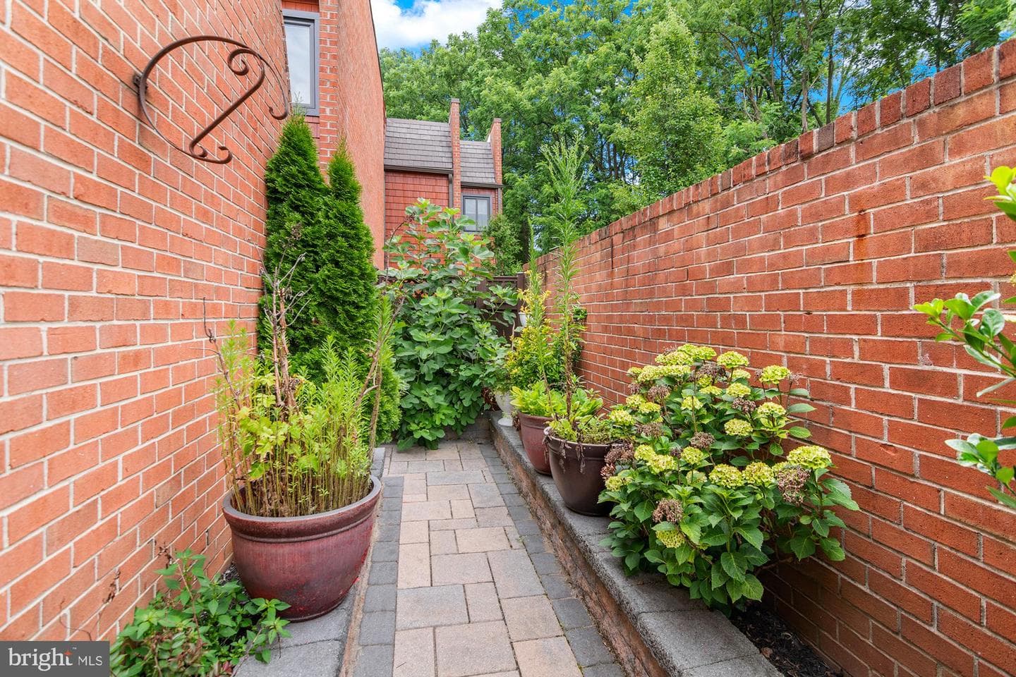 19 Coldwater Court photo 3