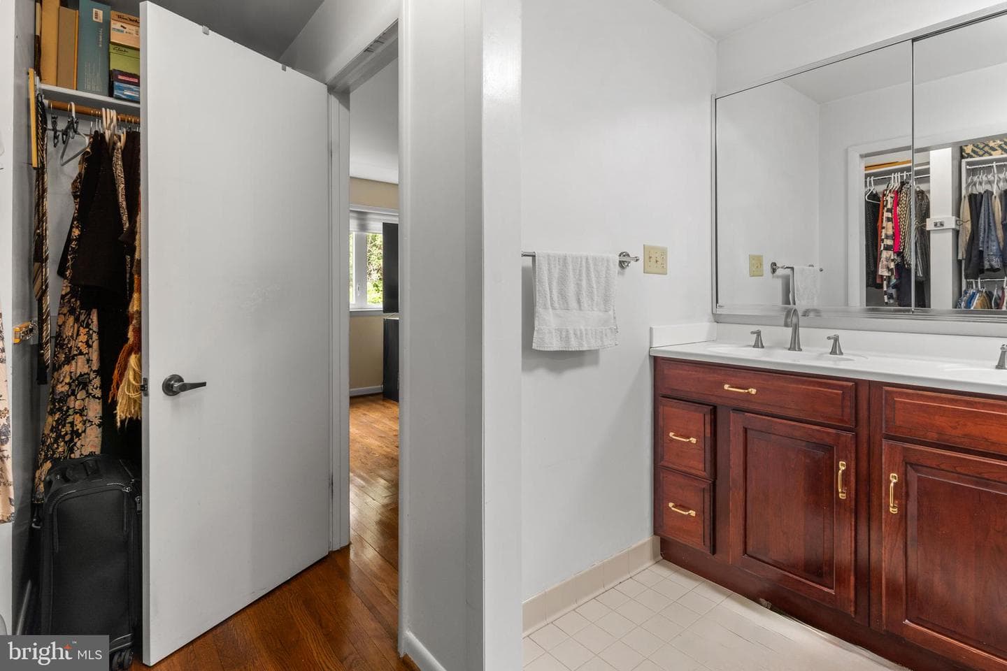 19 Coldwater Court photo 42