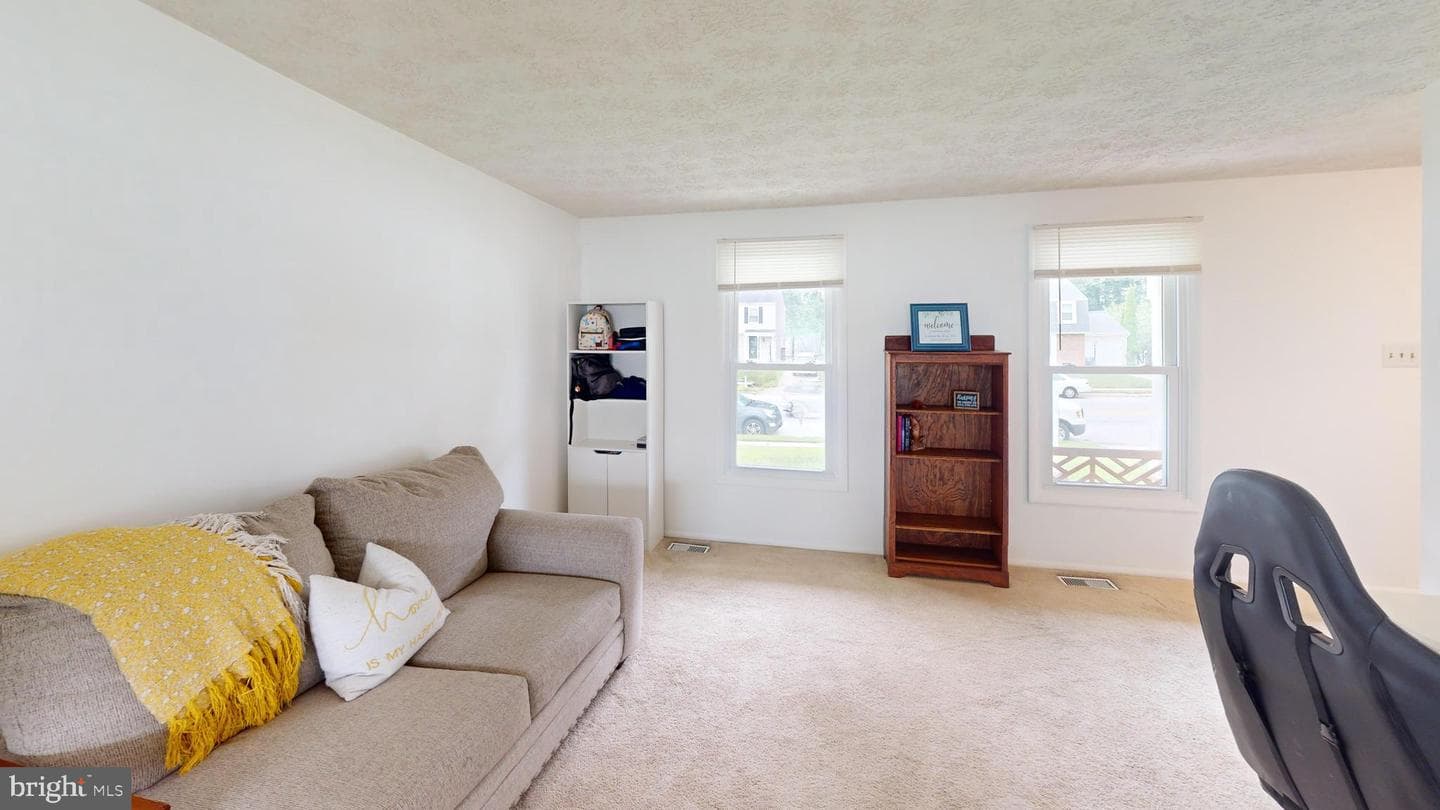 9622 Winands Road photo 7