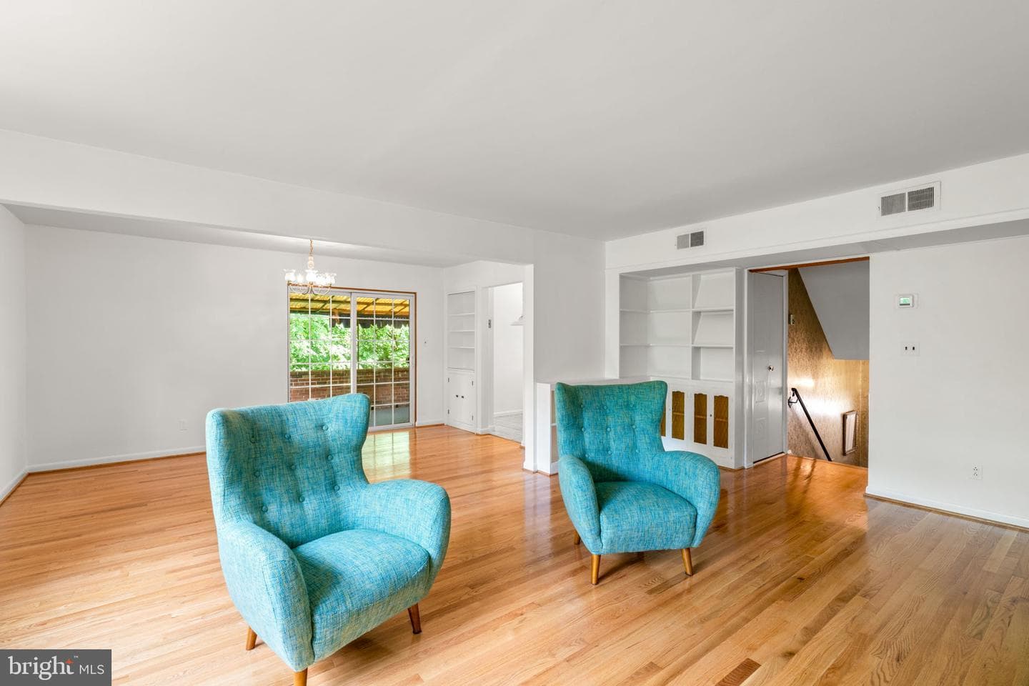 428 Montemar Avenue photo 3