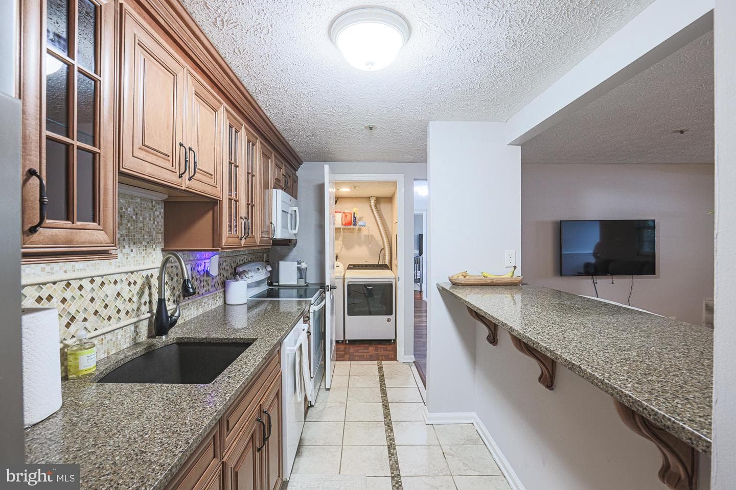 1301 Greenbriar Circle #7-1301 photo 12