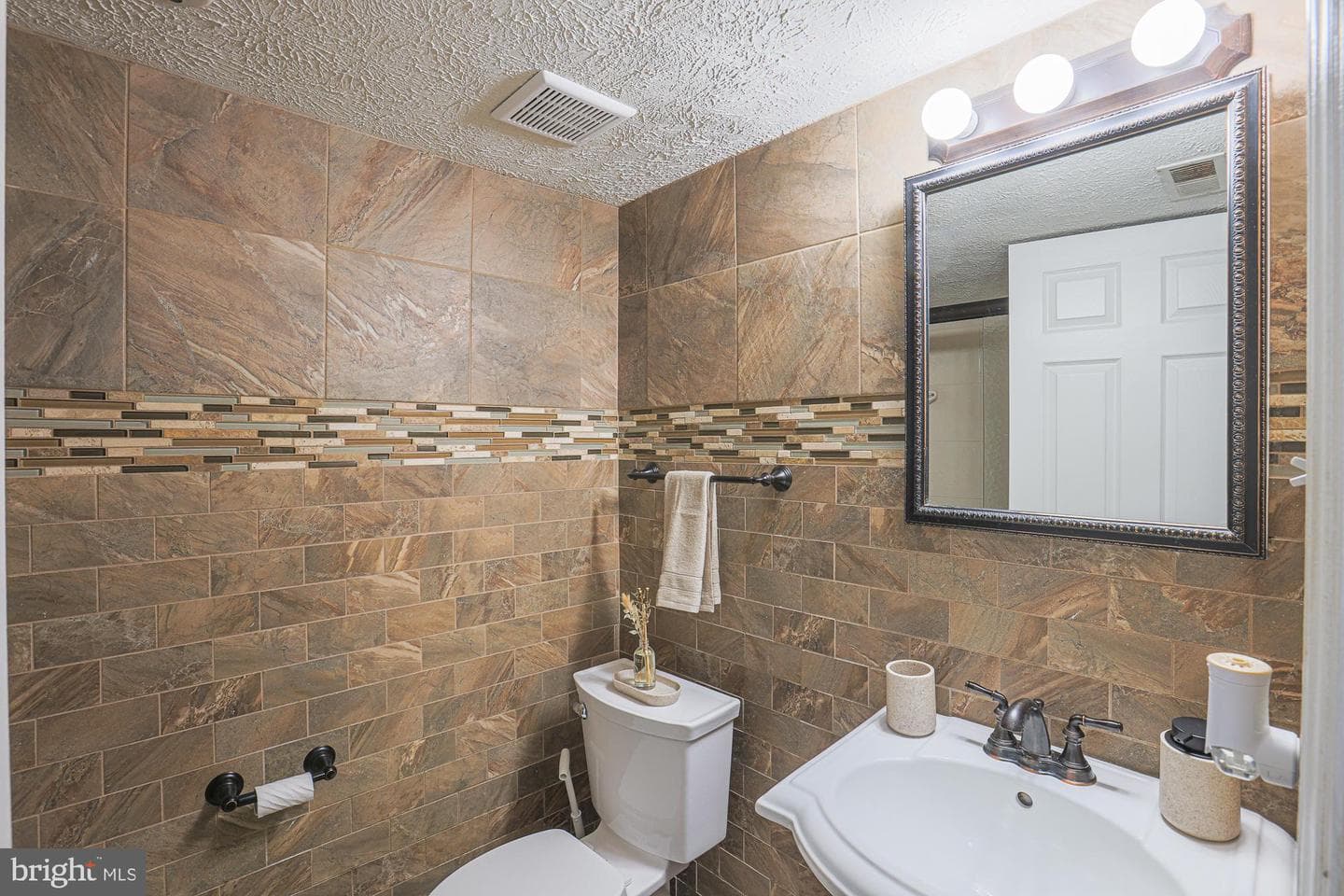 1301 Greenbriar Circle #7-1301 photo 15