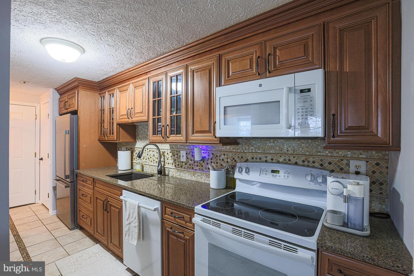 1301 Greenbriar Circle #7-1301 photo 9