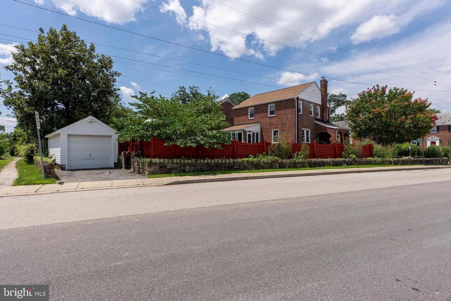 7915 Tilmont Avenue photo 39