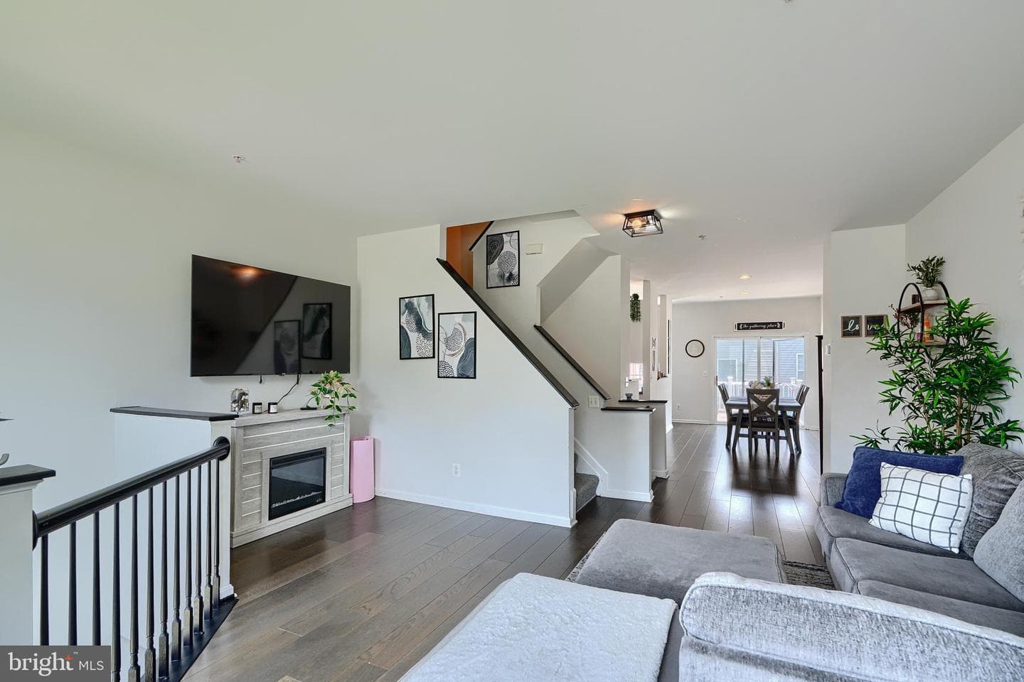 687 Seawave photo 18