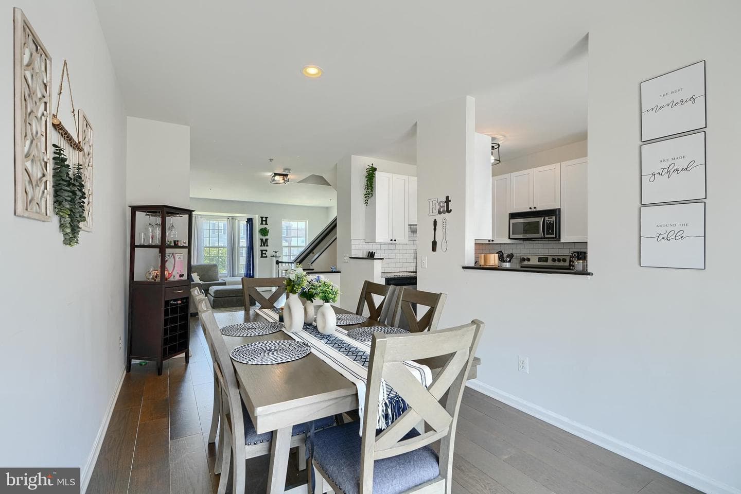 687 Seawave photo 23