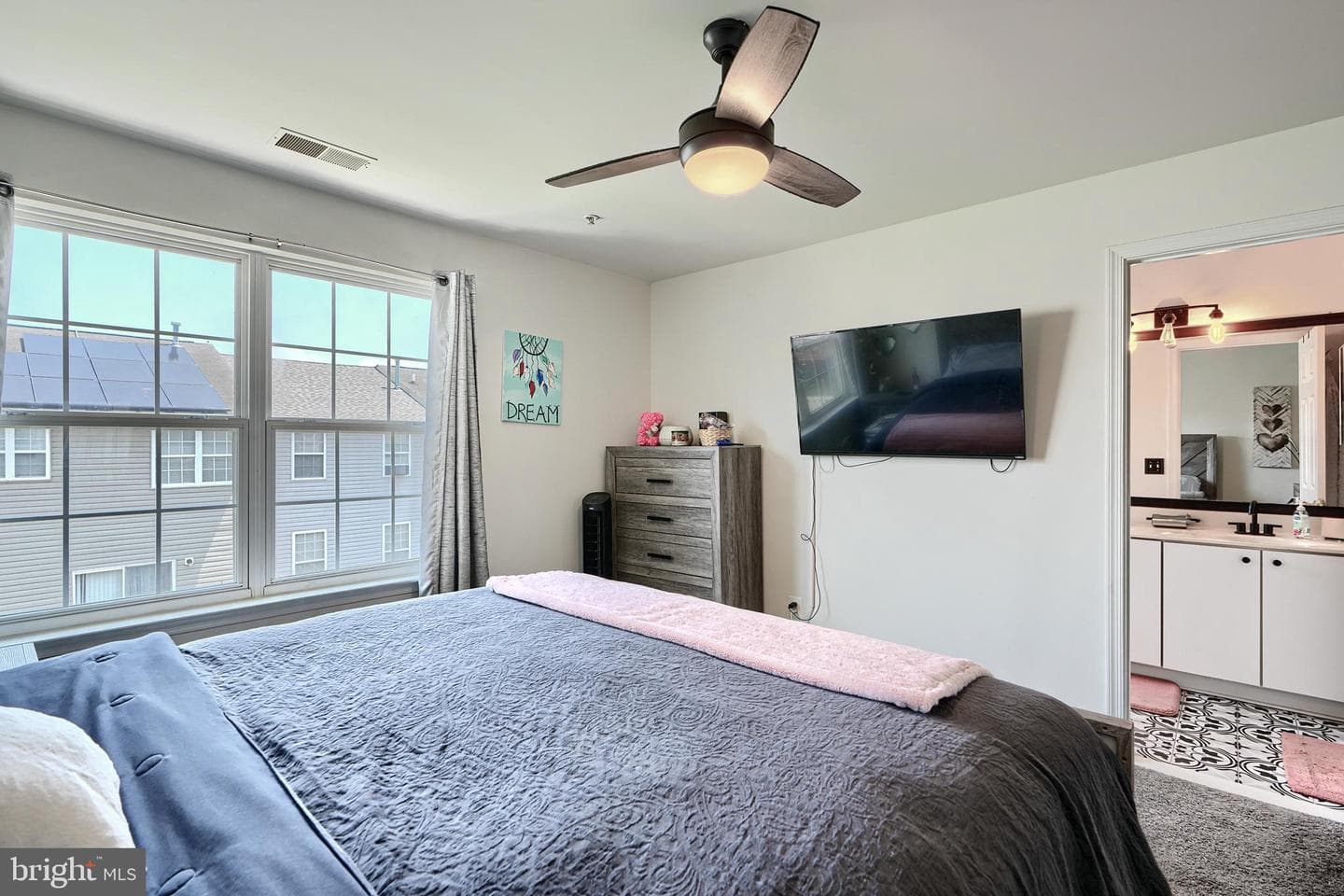 687 Seawave photo 32