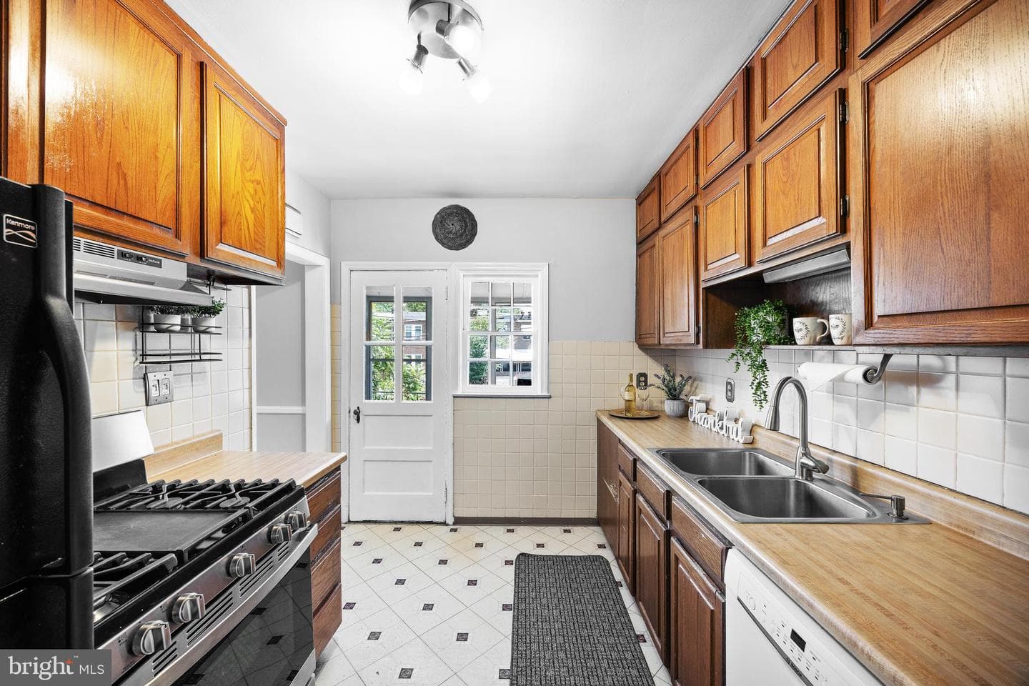 37 Briarwood Road photo 16