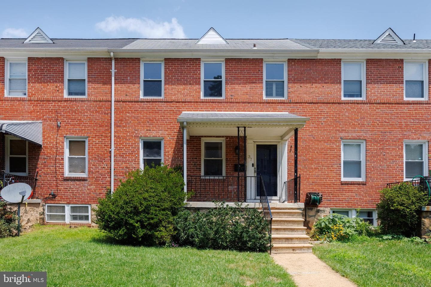 37 Briarwood Road photo 2