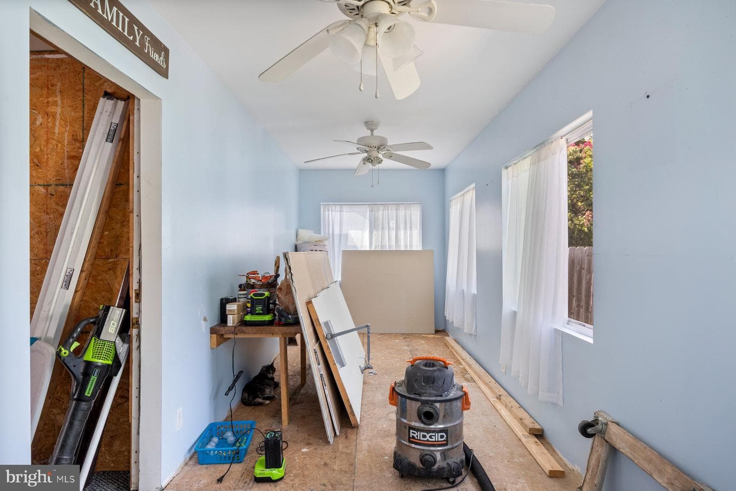 315 Riverside Drive photo 16