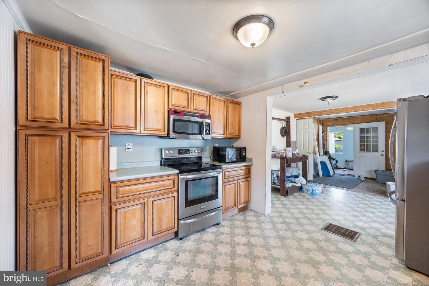 315 Riverside Drive photo 9