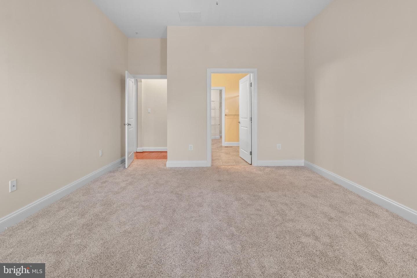 6923 Summit Circle photo 23