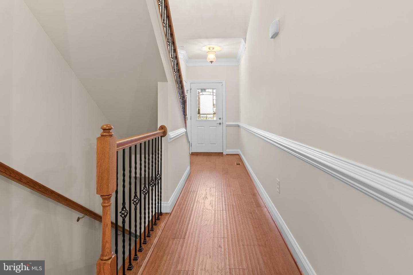 6923 Summit Circle photo 3