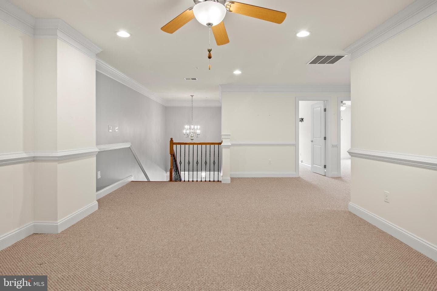 6923 Summit Circle photo 34