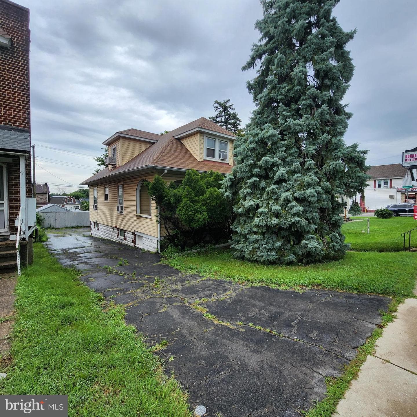 6818 Holabird Avenue photo 6