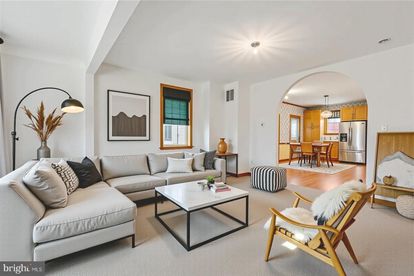 24 Henry Avenue photo 10