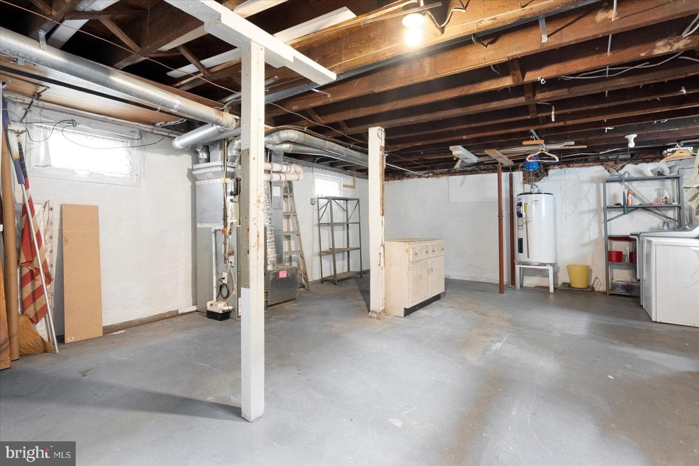 24 Henry Avenue photo 31
