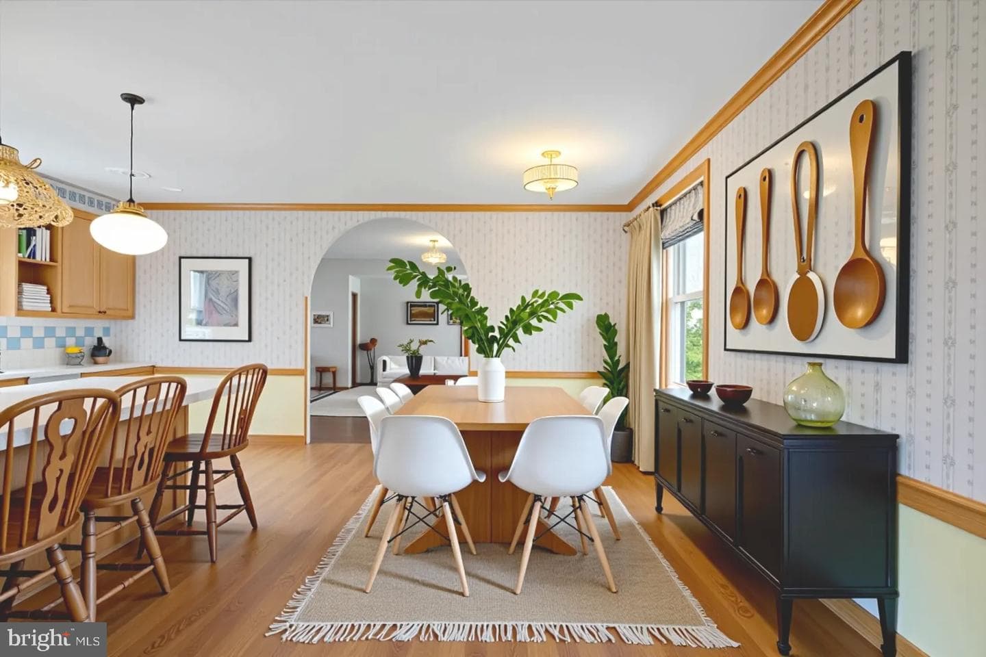 24 Henry Avenue photo 4